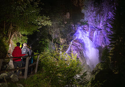 Zauber der Nacht: Wanderung in der Groppensteinschlucht