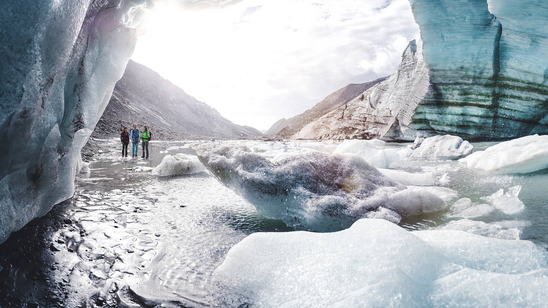 Unterwegs mit Ranger im Nationalpark Hohe Tauern im Gletschereis