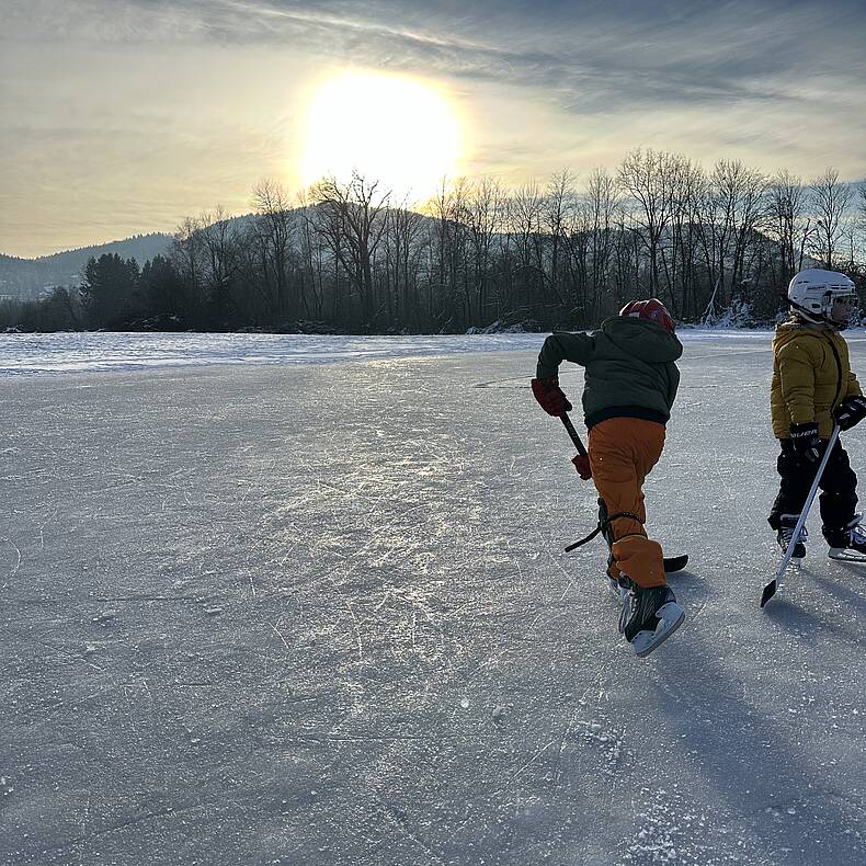 Eislaufen mit der Familie in Kärnten