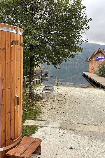 Herbstbaden in Döbriach im Fischerpark mit Umkleidekabinen