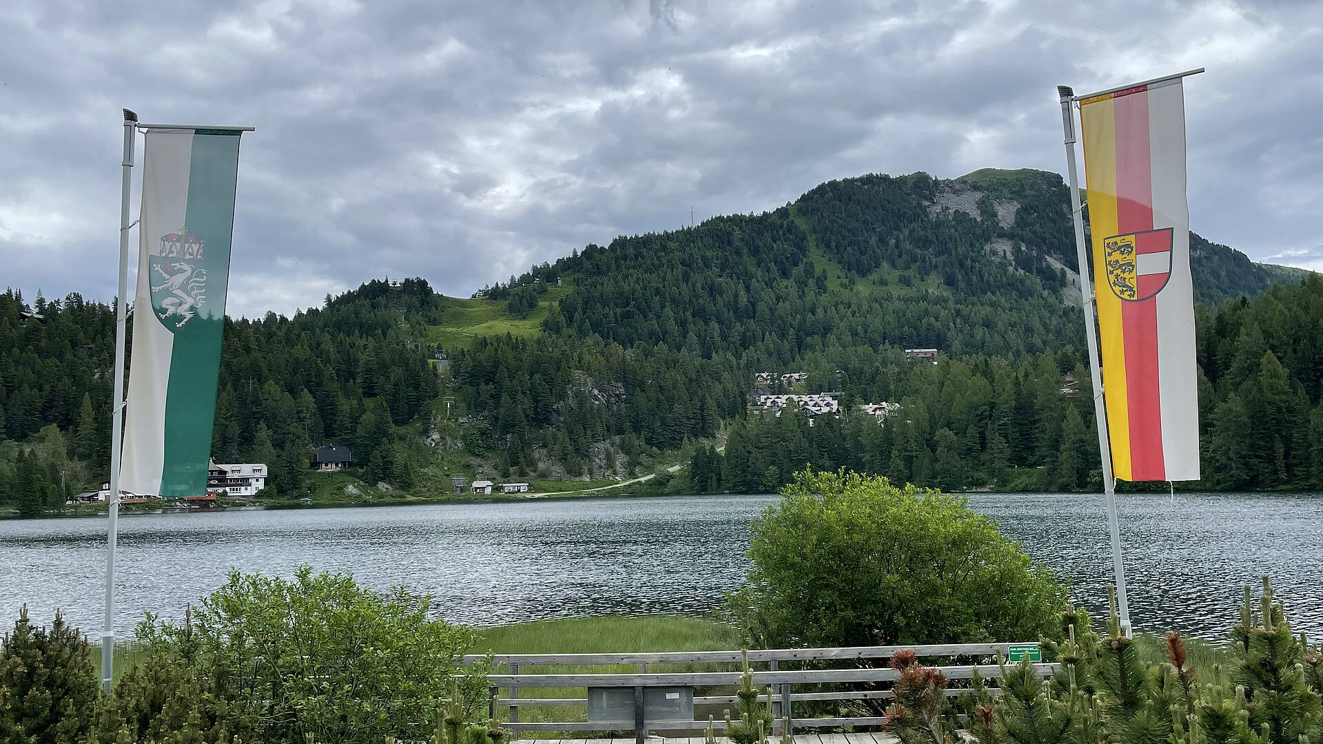 3 Seen Wanderung auf der Turracher Hoehe Grenze Steiermark Kaernten
