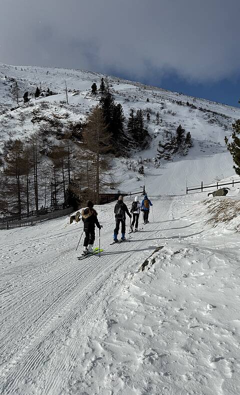 Skitour auf der Heidi-Alm Falkert mit der Familie