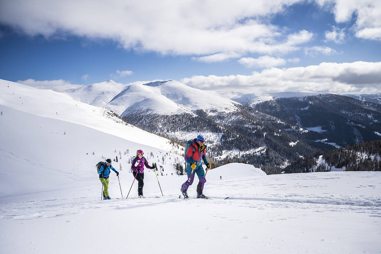 Skitourengruppe am Nockberge Trail