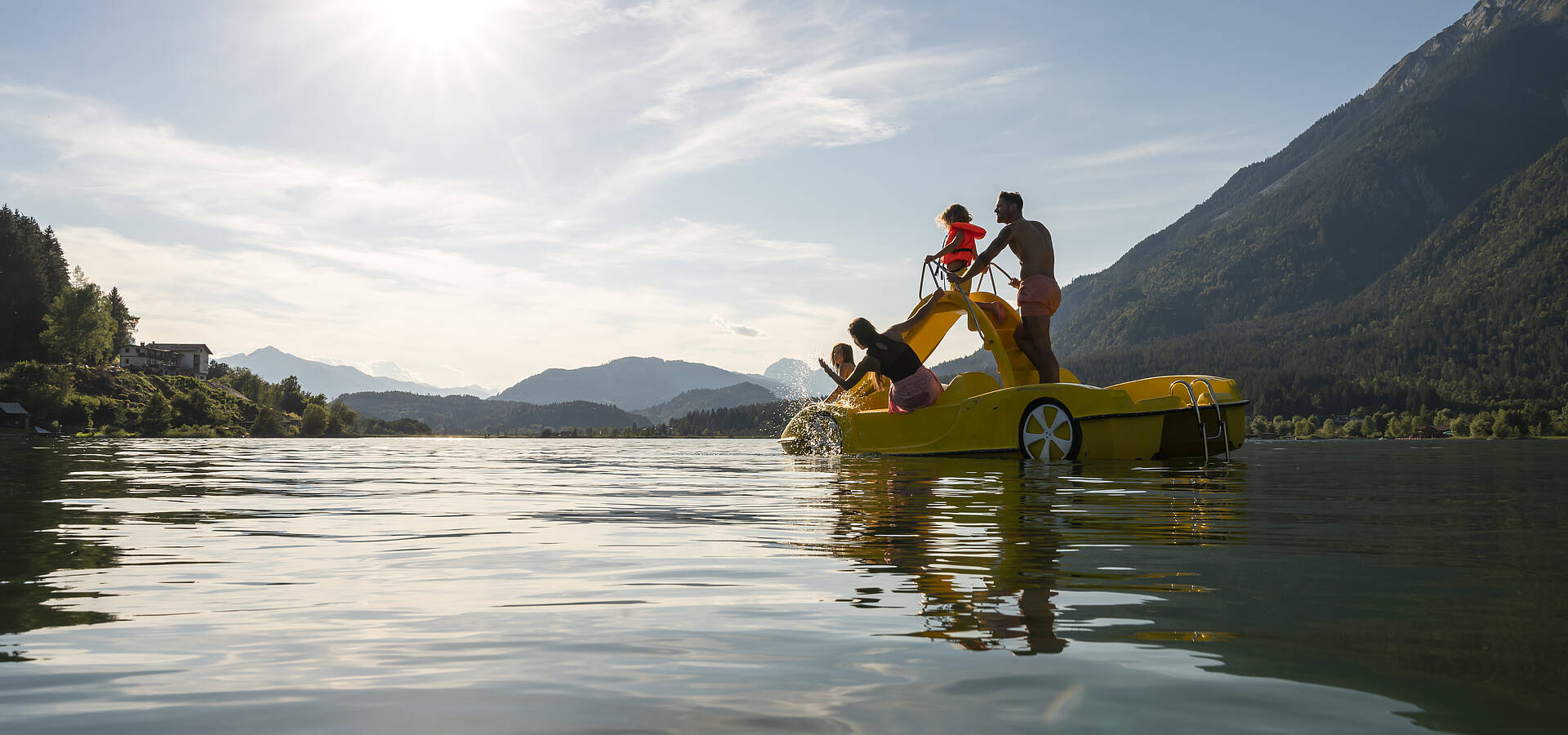 Tretboot am Pressegger See